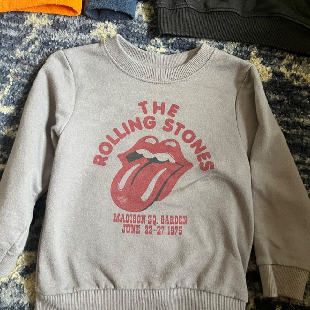 Sweater Bundle - Picture 5 of 5